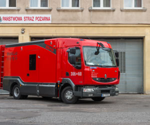 SRRChem MOBILAB Renault Midlum 220.10