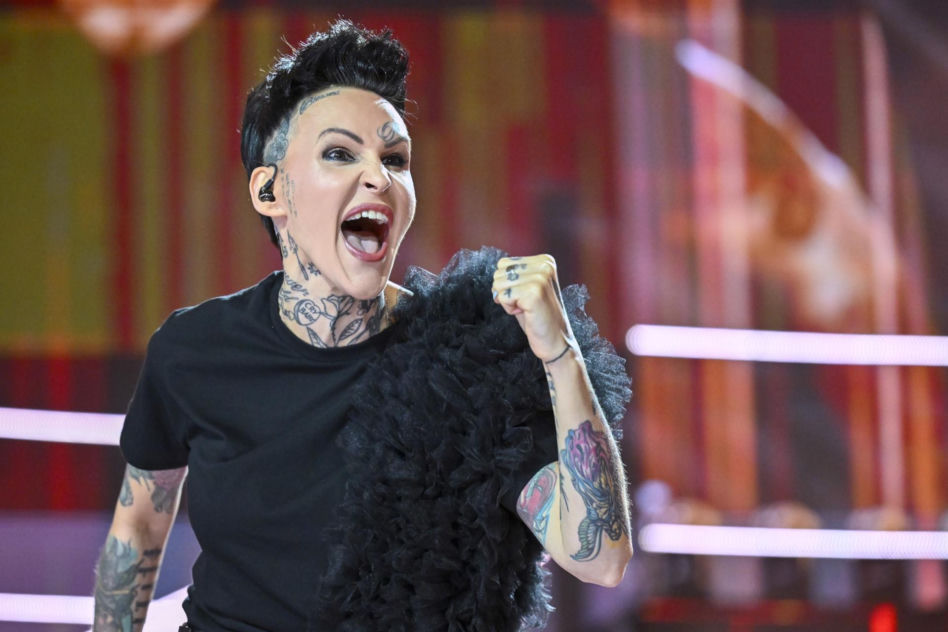 Tak na początku kariery wyglądała Agnieszka Chylińska. Z mrocznej rockmanki w ikonę stylu