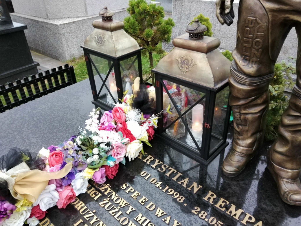 K. Rempała, A. Mróz, K. Bojarska. Oni spoczywają na tarnowskich cmentarzach
