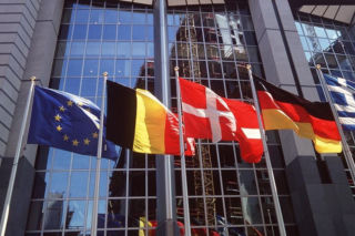 Ile zarabiają Polacy w Belgii! Zarobki na emigracji