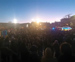 Szczecin solidarny z Ukrainą. Manifestacja na placu Solidarności