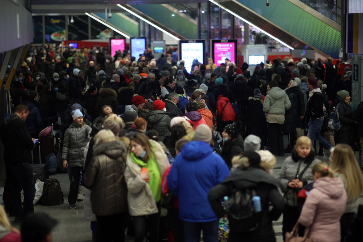 700 wolontariuszy pomaga Ukraińcom w ramach Społecznego Centrum Pomocy. Mają wielkie serca i ogrom pracy!