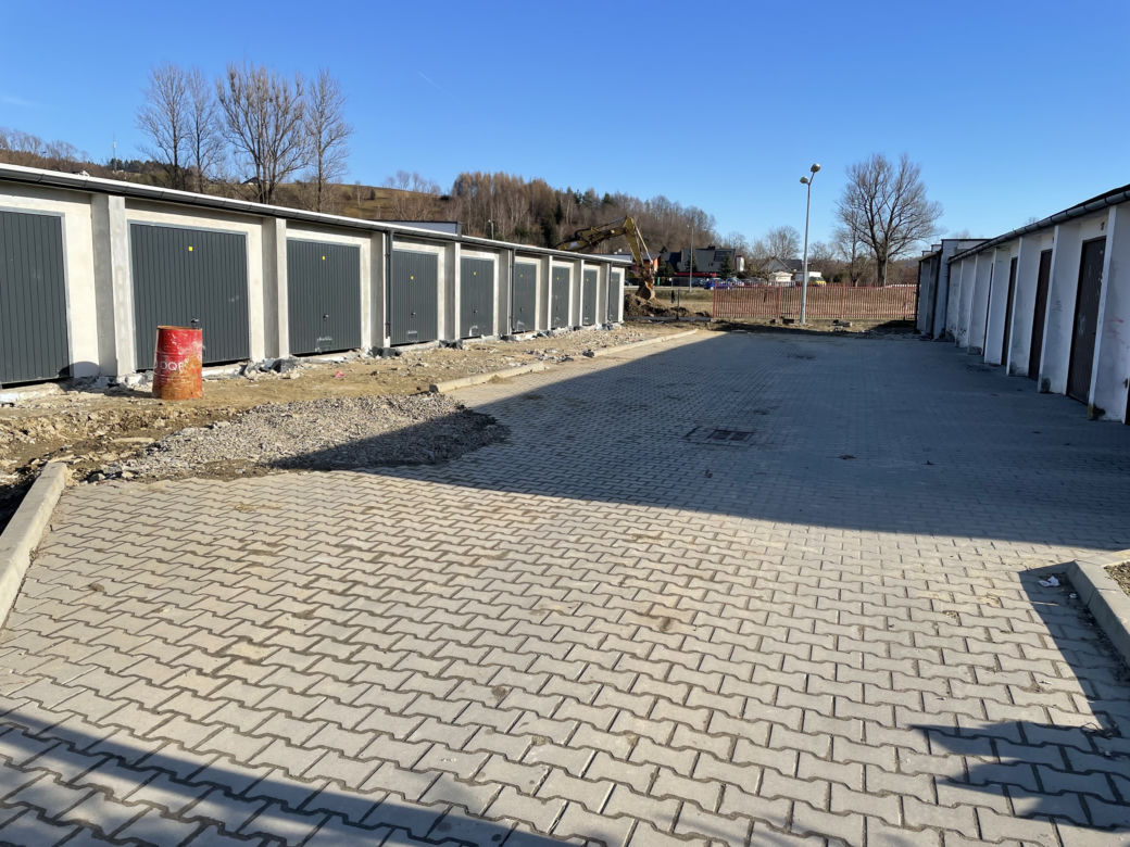 Nowe garaże przy ul. Batalionów Chłopskich