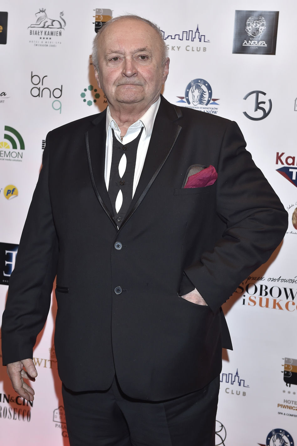 Bohdan Łazuka boi się chodzić do kościoła