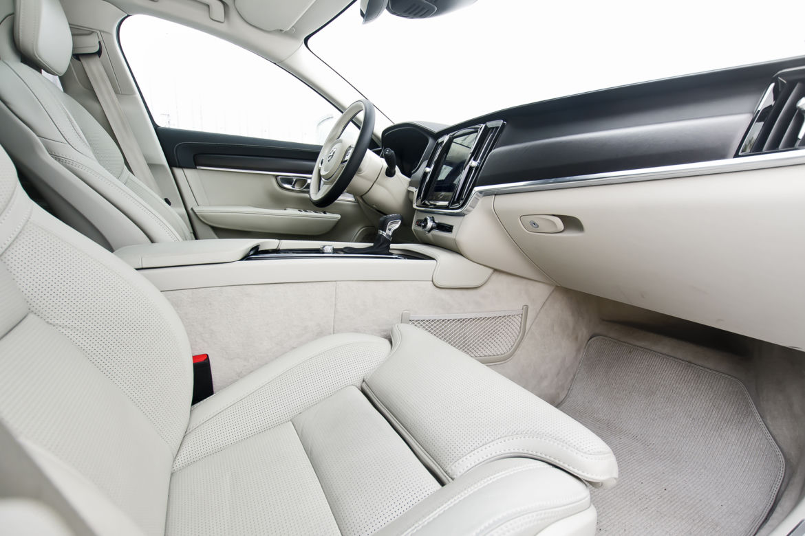 Volvo V90 Cross Country T6