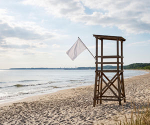 Sinice Świnoujście. Czy w Świnoujściu można się kąpać 24.07? Flaga, warunki pogodowe
