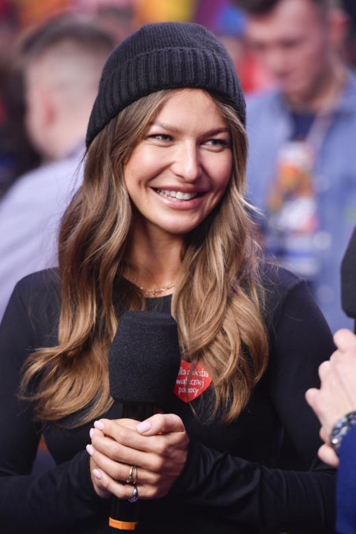 Anna Lewandowska na okładce popularnego magazynu. Internauci w szoku: "Wygląda, jak inna osoba"