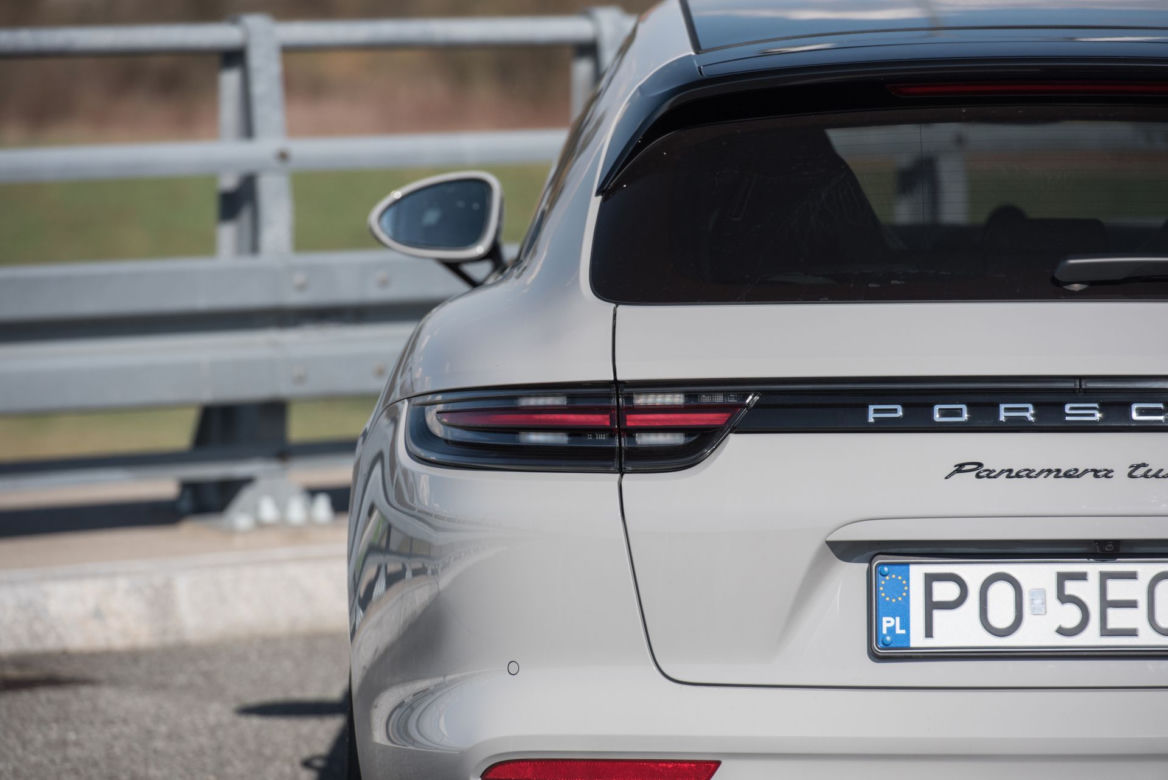 Porsche Panamera Turbo Sport Turismo 4.0 V8 550 KM