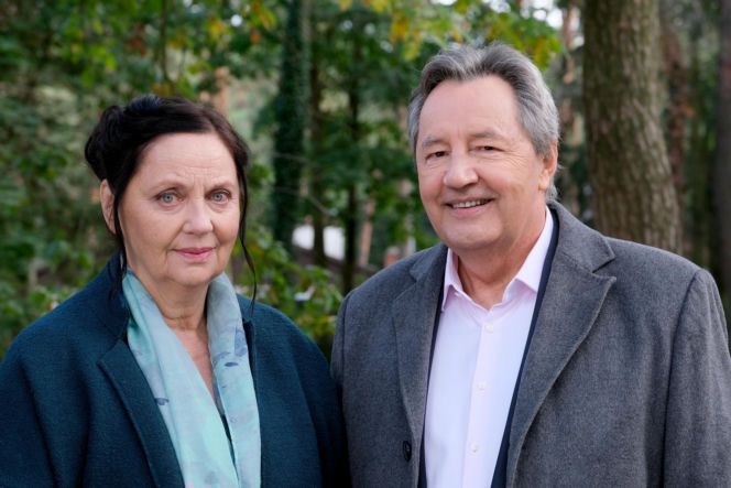 M jak miłość odc. 1917. Łukasz (Zbigniew Borek), Krysia (Hanna Mikuć)