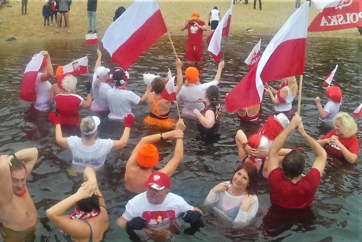 Szczecińskie morsy uczciły Święto Niepodległości