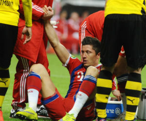 Robert Lewandowski kontuzjowany. Kiedyś przeżył gorsze starcie