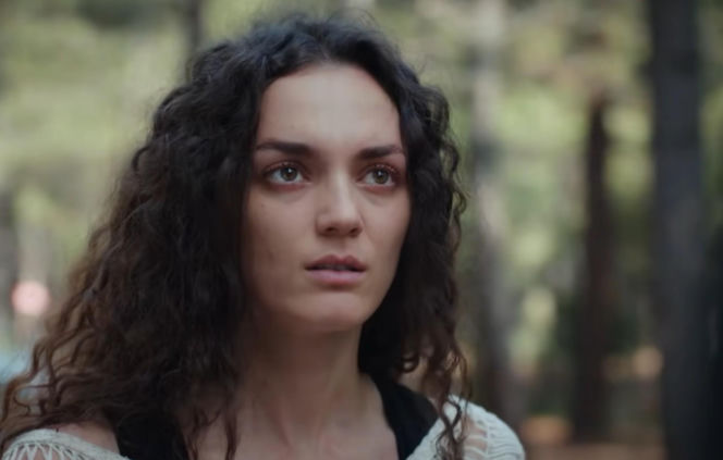 Dziedzictwo, odcinek 890: Trucizna więzi Nanę i Nazli, a Ayse i Ferit starają się o dobre relacje - wszystko dla Dogi