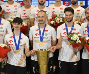 Złoci medaliści ME przywitani przez kibiców na lotnisku