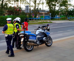 Rozjechał 5-latkę na pasach i uciekł