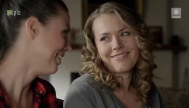To nie koniec świata odcinek 10. Anka (Karolina Gorczyca), Ula (Magdalena Lamparska)
