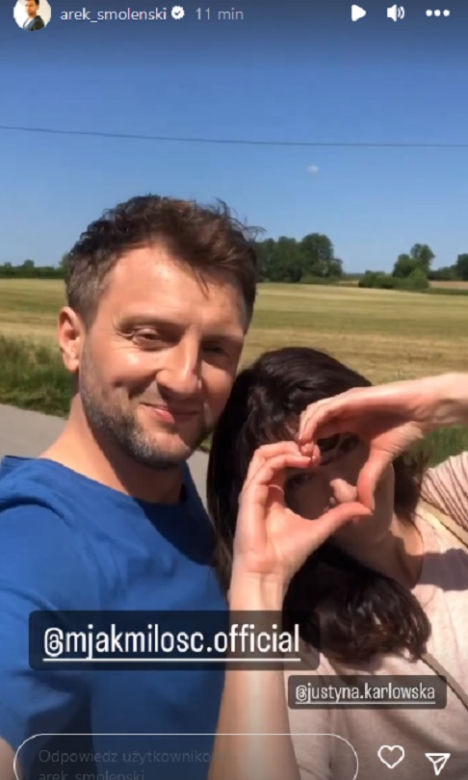 M jak miłość po wakacjach 2023. Ola (Justyna Karłowska) i Bartek (Arkadiusz Smoleński) na planie