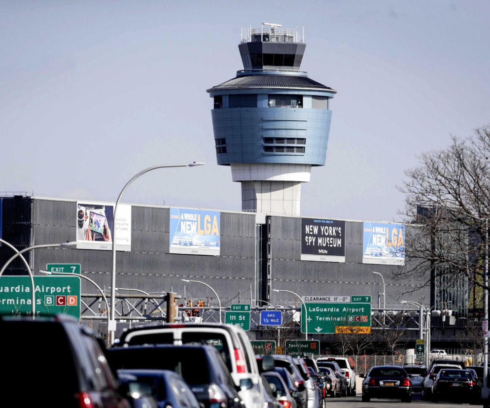 Zielone światło dla kolejki na LaGuardia