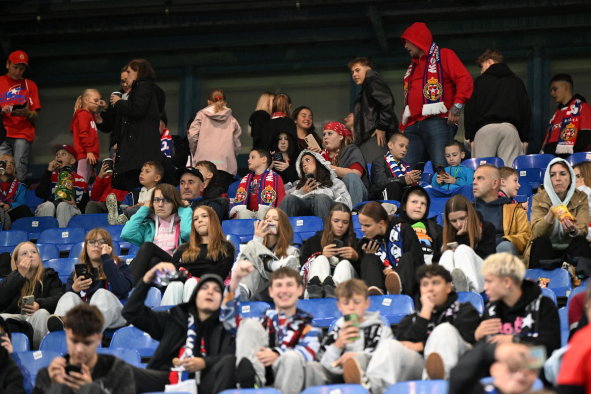 Wisła Kraków - Jagiellonia Białystok; Zdjęcia kibiców i zawodników z meczu 8. kolejki PKO BP Ekstraklasy