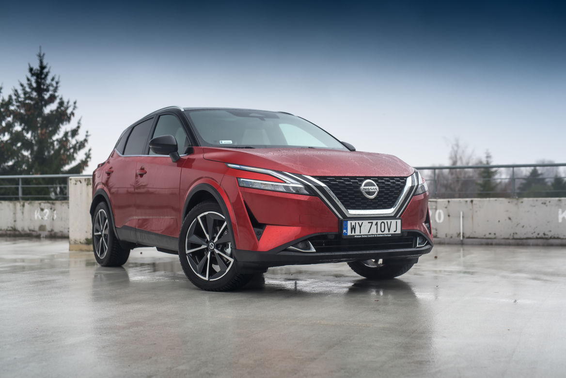 Nissan Qashqai 1.3 DIG-T MHEV 158 KM Xtronic 4WD TEKNA