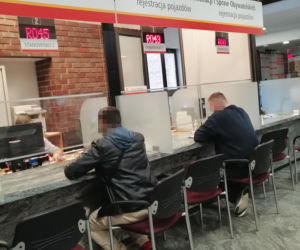Wirtualne kolejki straszą mieszkańców a w urzędach pusto 