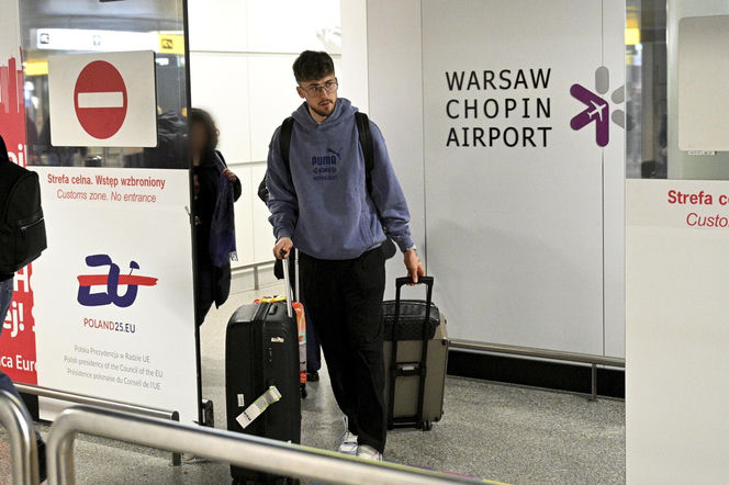 poproszę o galerie: Reprezentacja Polski przyleciała do kraju po meczu z Maltą