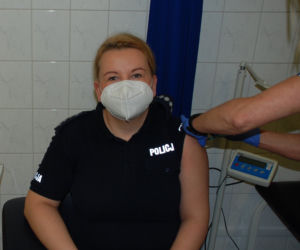 Przemyscy policjanci rozpoczęli szczepienia przeciwko Covid-19