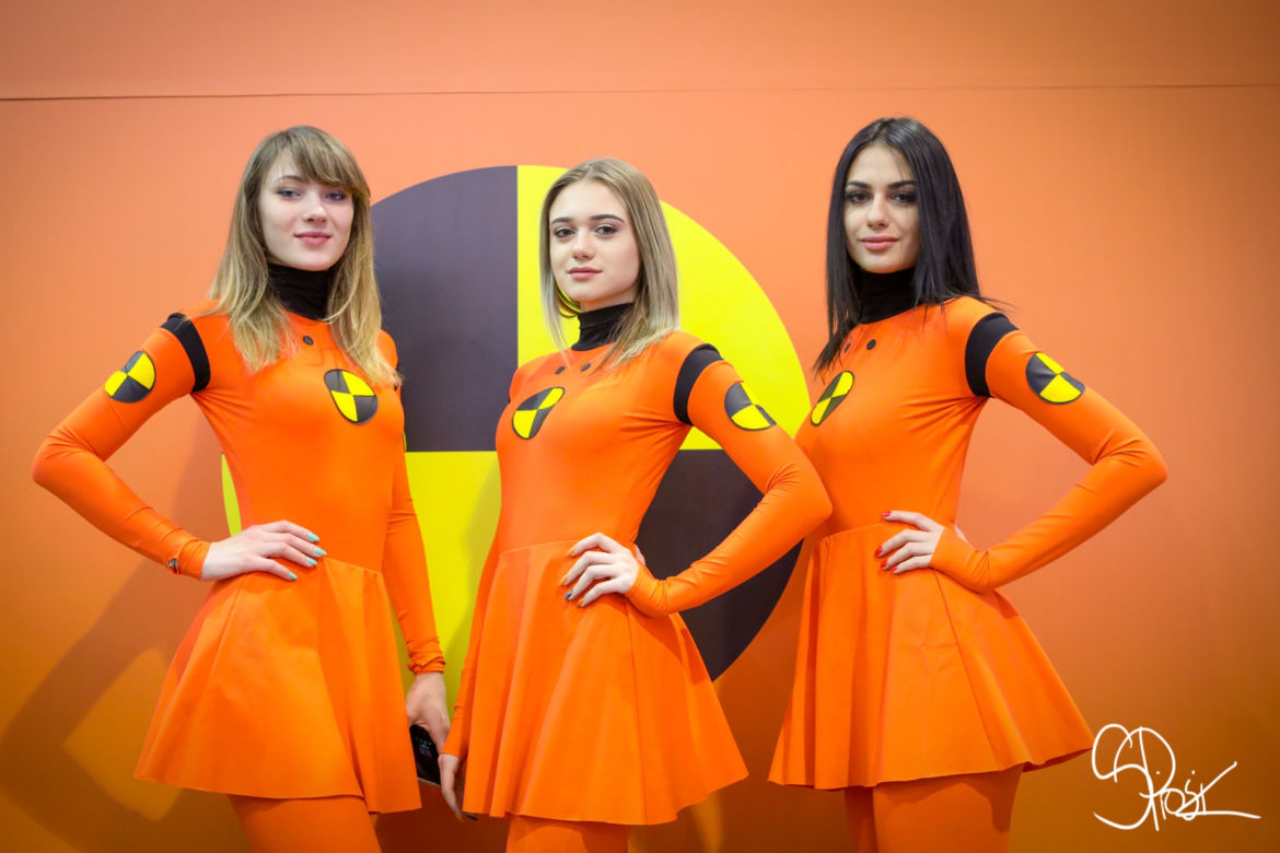 Hostessy na targach Poznań Motor Show 2018