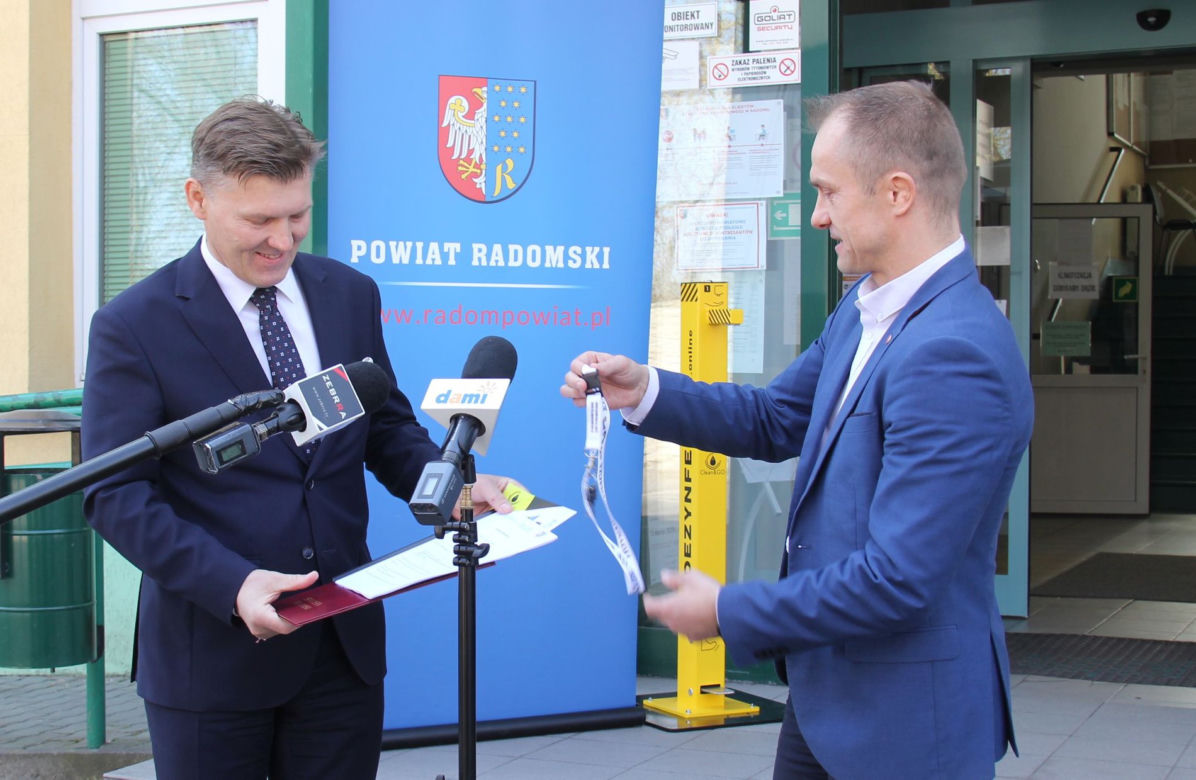 Dezynfekatory trafiły do powiatu radomskiego