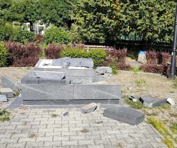 Zdewastowali pomnik ofiar getta w Sosnowcu