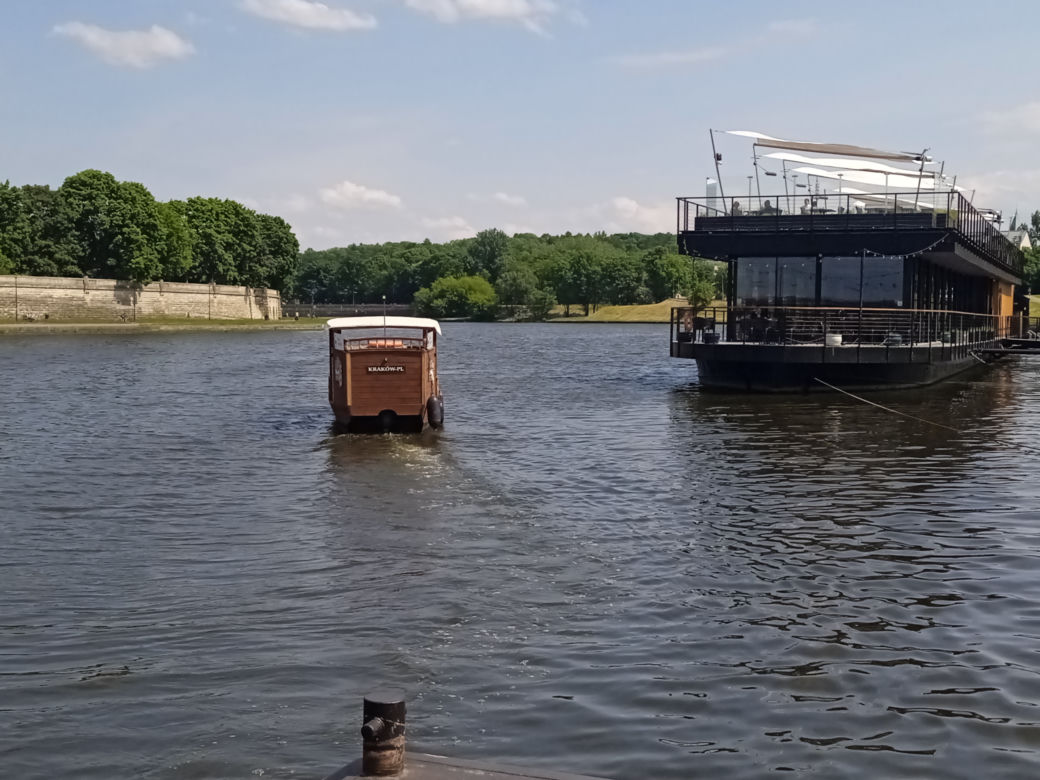 Krakowski Tramwaj Wodny wznowił kursy! Ile kosztują bilety?