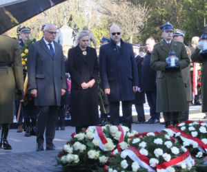 Obchody 16. rocznicy katastrofy smoleńskiej. Powązki