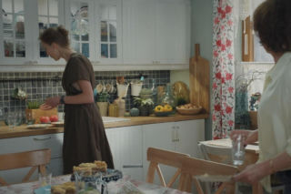 M jak miłość, odcinek 1894. Marysia (Małgorzata Pieńkowska), Natalka (Dominika Suchecka)