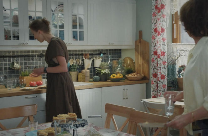 M jak miłość, odcinek 1894. Marysia (Małgorzata Pieńkowska), Natalka (Dominika Suchecka)