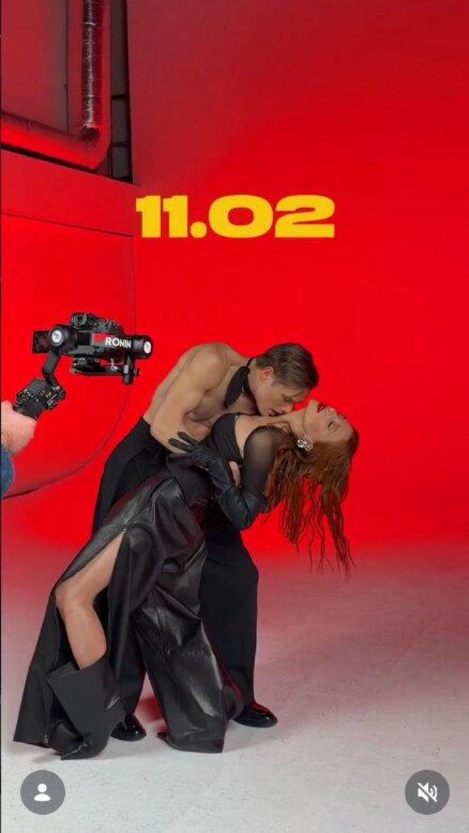 Piękna gwiazda Polsatu i przystojny aktor zrobili to na oczach milionów. Ona m męża, a on się niedawno wziął rozwiódł!