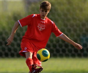 Justin Bieber gra w piłkę
