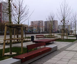 Plac przed Netto Areną po przebudowie