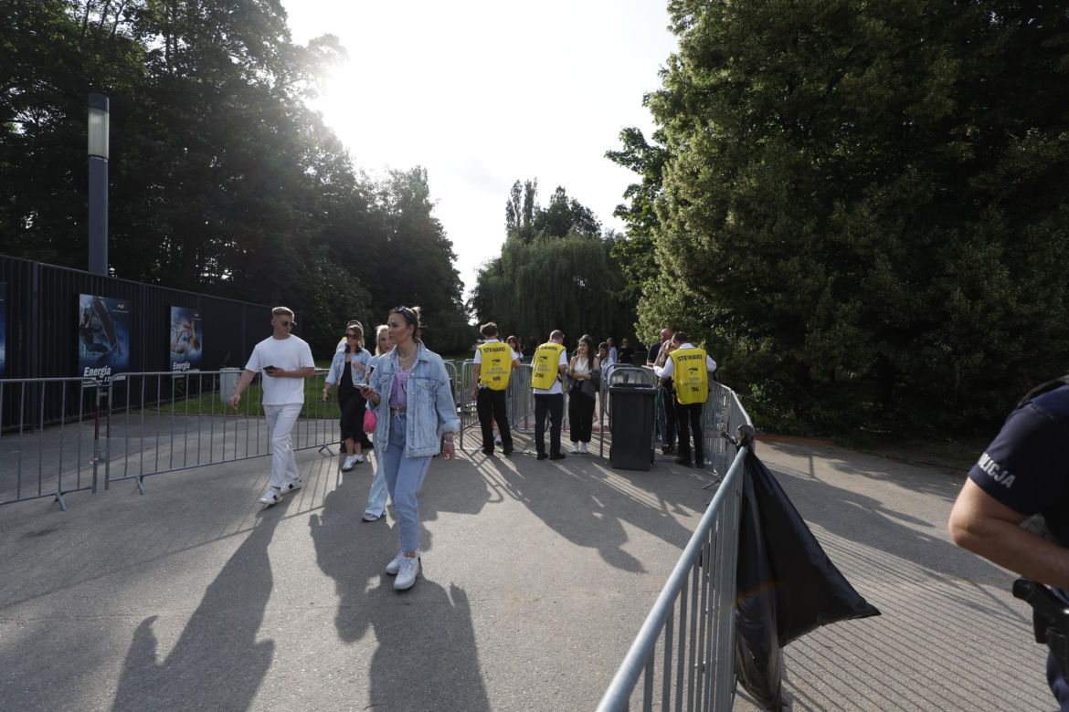 Koncert Justina Timberlake'a w Warszawie - fani pod PGE Narodowym