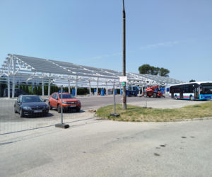 Na terenie MPK w Siedlcach powstaje wiata dla autobusów elektrycznych