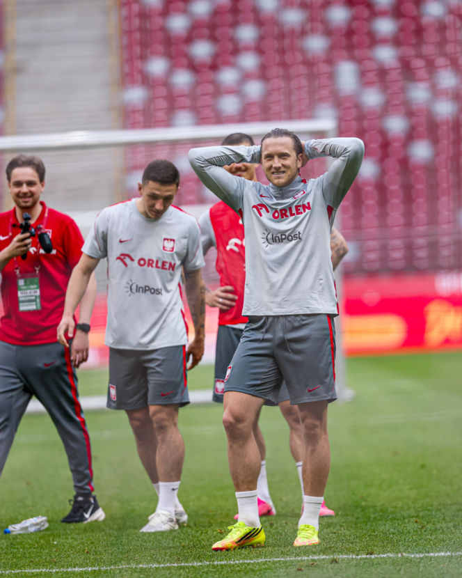 Jan Urban, Emmanuel Olisadebe i kadra