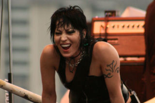 Joan Jett słyszała od wytwórni „nie”. Wtedy odpowiedziała kultowym hitem „I Love Rock ’n’ Roll”