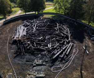 Krzyż przetrwał inferno. Zadziałała opatrzność?