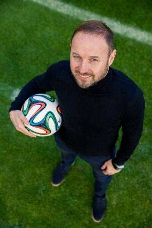 Polacy tracą pracę a oni zarabiają miliony