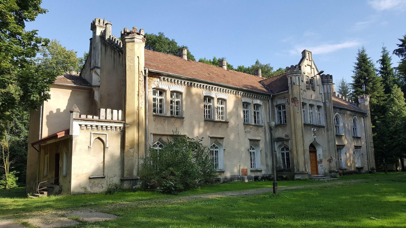 To najsławniejszy pałac w Małopolsce. Powstał po upadku powstania styczniowego