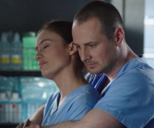 Lekarze 3 sezon odcinek 4 (odc. 30). Maks Keller (Paweł Małaszyński), Alicja (Magdalena Różczka)