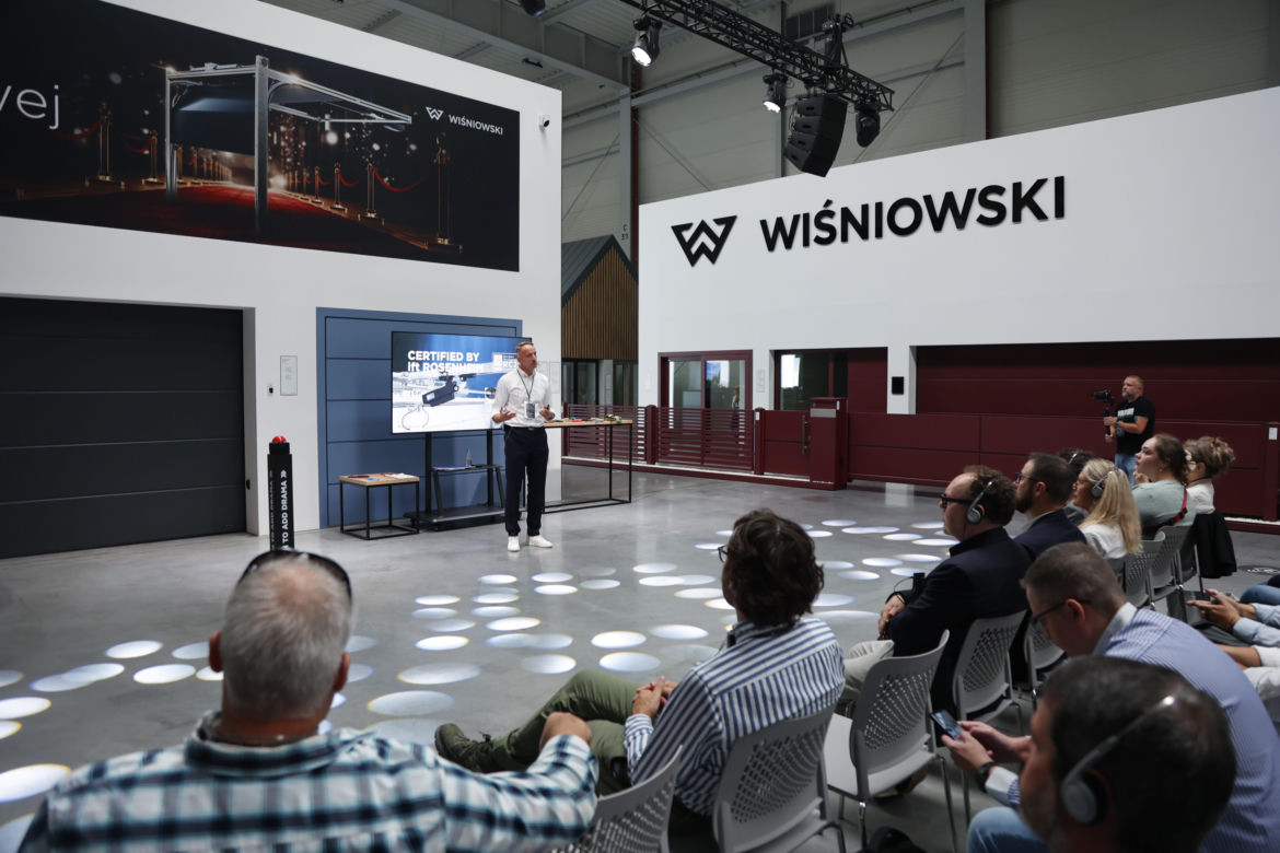 Okna Wiśniowski - konferencja