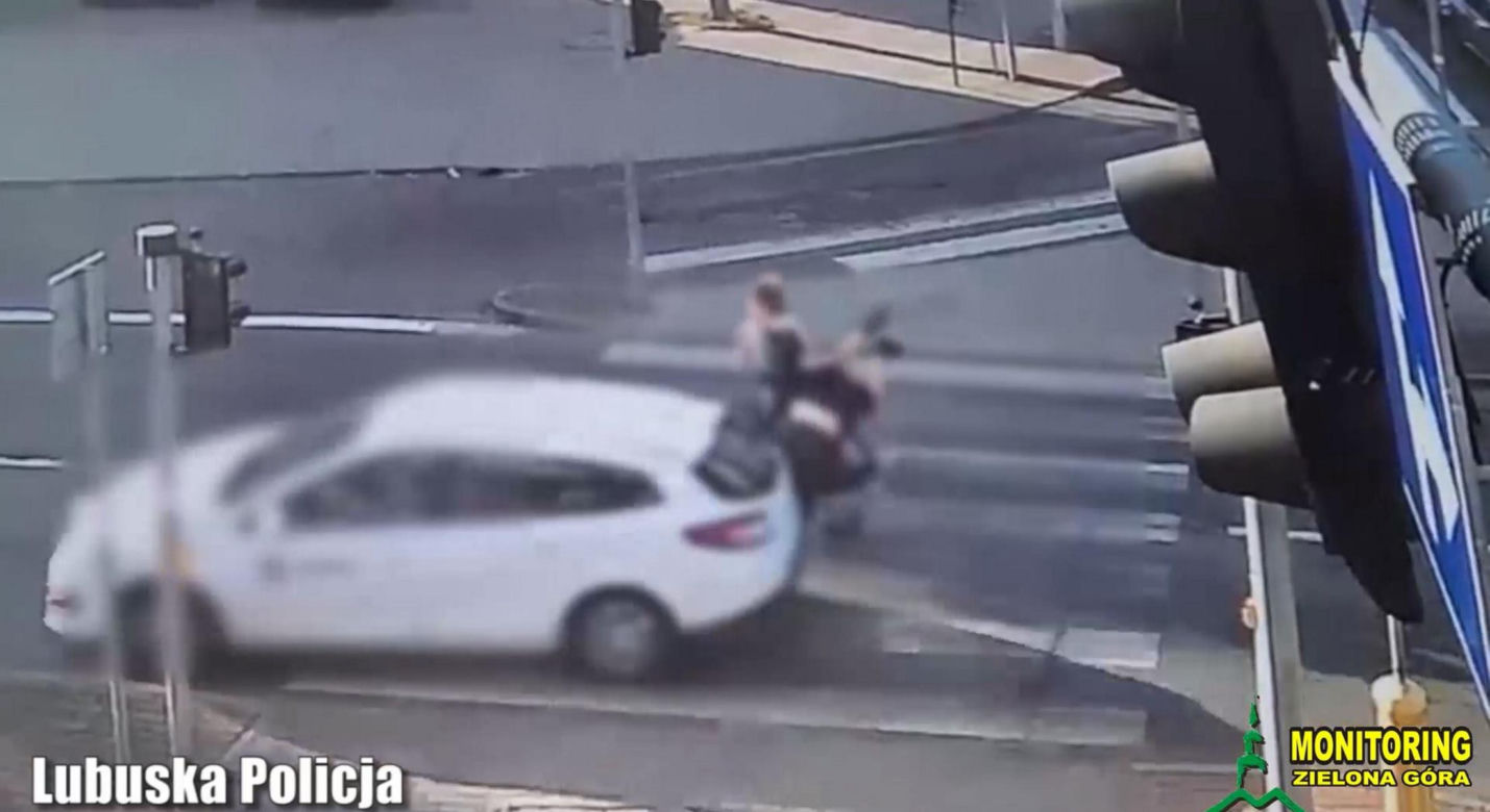 Nastolatkowie potrąceni na przejściu w Zielonej Górze! Wylecieli w powietrze niczym lalki na oczach policji [ZDJĘCIA].