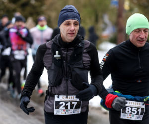 Wystrzał startera zamiast szampana. Tłumy powitały Nowy Rok na XX Śląskim Maratonie Noworocznym Cyborg