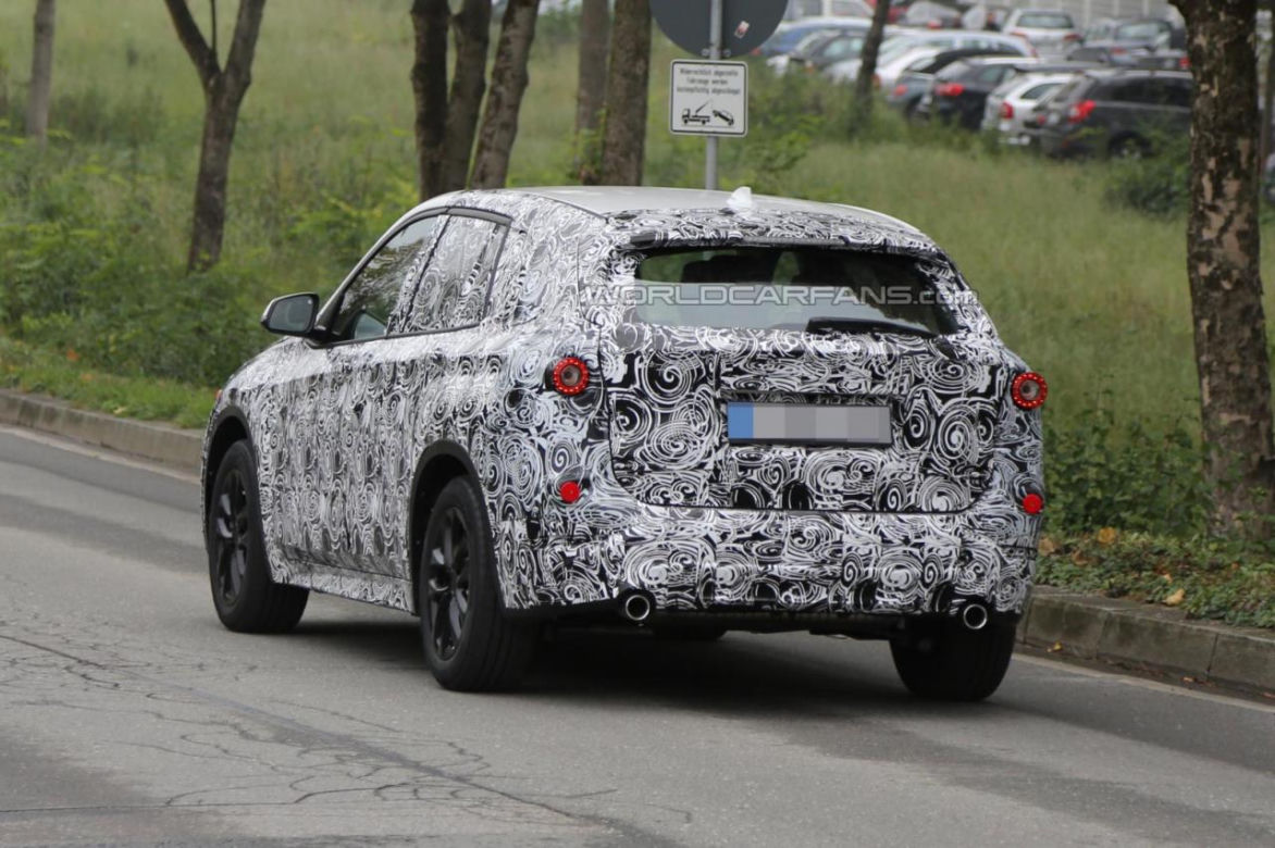 BMW X1 2015 - zdjęcia szpiegowskie
