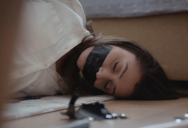 Dziedzictwo, odcinek 898: Derya znęca się nad siostrą. Ferit zaczyna coś podejrzewać