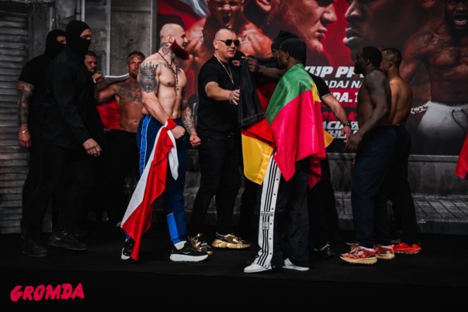 Ring girls Gromda 24